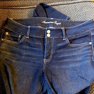 Hardly worn AE super stretch jeans